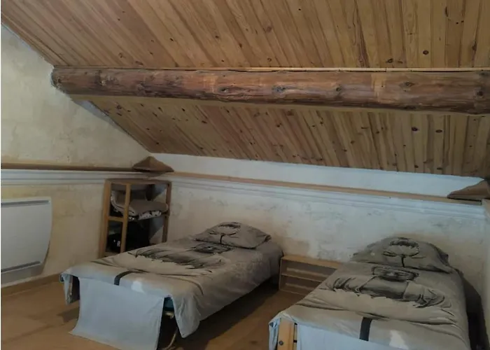 Holiday home Spacieuse Maison De *